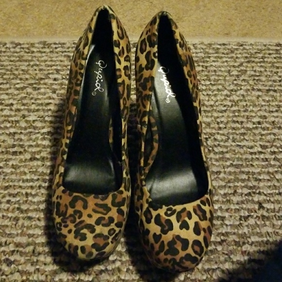 Leopard Print Wedges - Picture 1 of 4